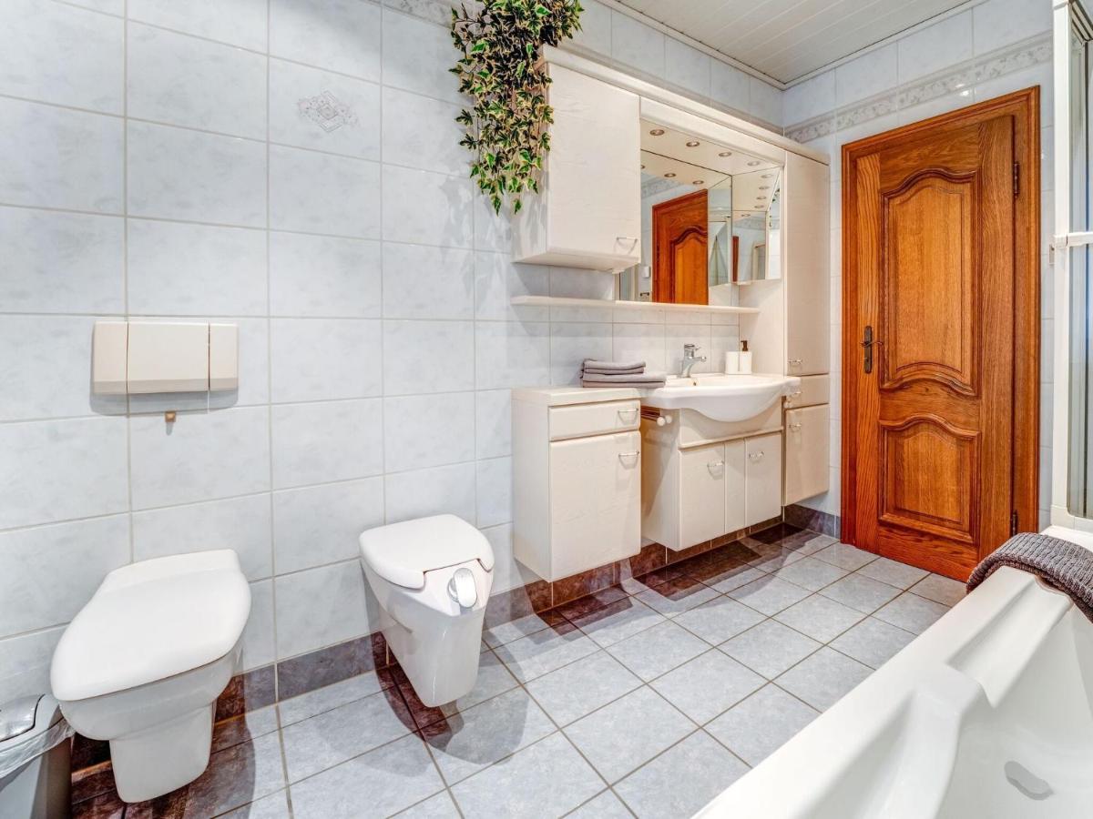 Spacious Flat In Adenau Near The N Rburgring Bagian luar foto